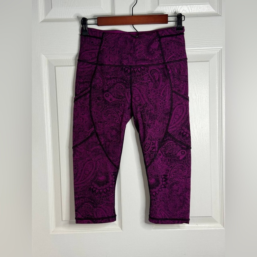Lululemon Outrun Half Crop Leggings